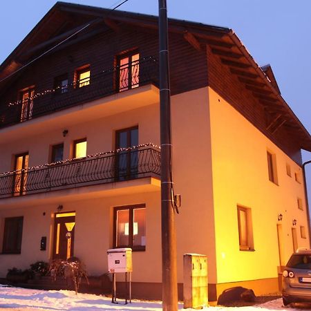 Hotel Rekreacny Dom Pod Dedovou Oscadnica Exterior foto